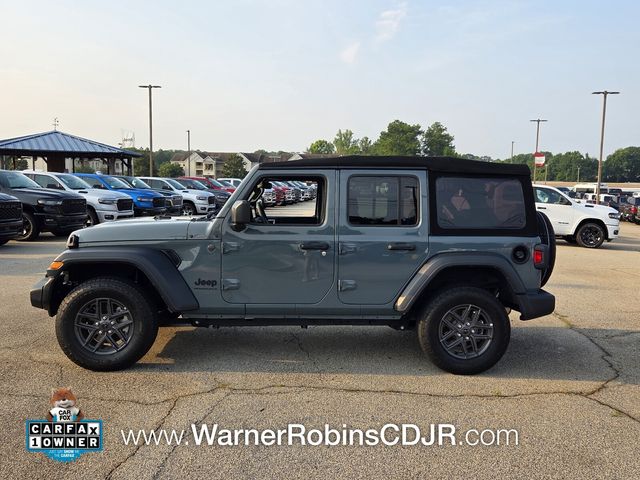 Used 2024 Gray Jeep Sport S image 4