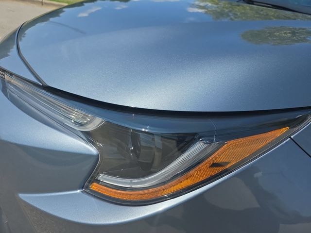 Used 2025  Toyota LE image 31