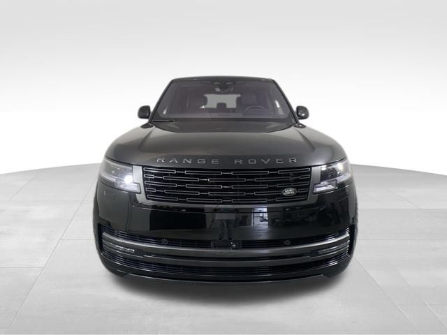 2023 Land Rover Range Rover SE 11