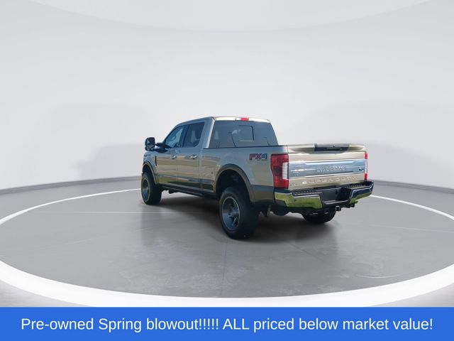 Used 2017 White Gold Metallic Ford King Ranch image 6