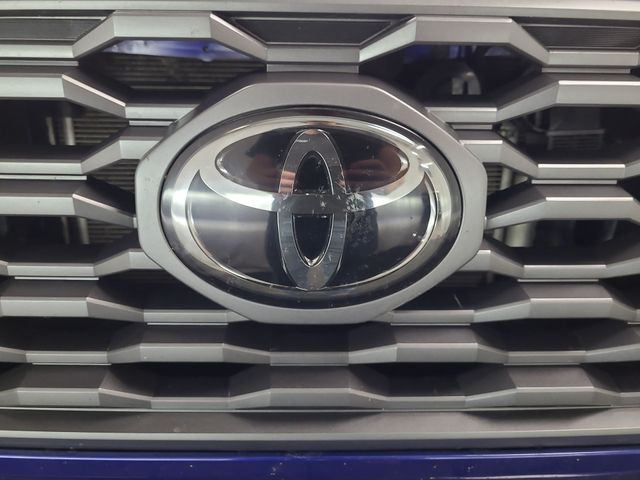 2022 – Toyota – Tacoma