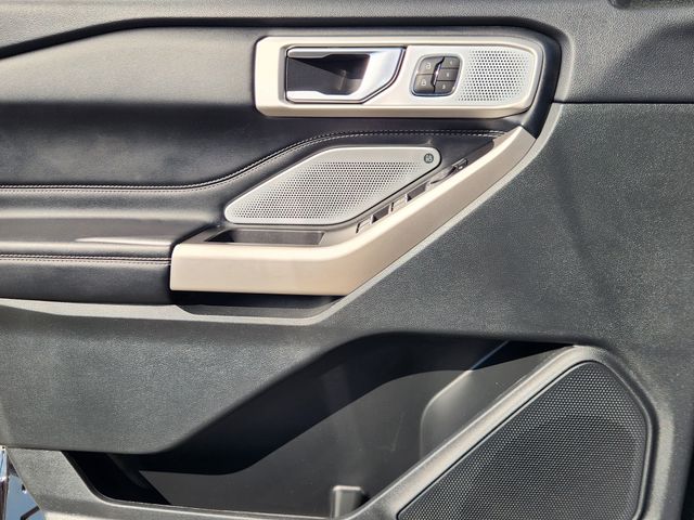 2022 Ford Explorer Limited Black at Autostrade