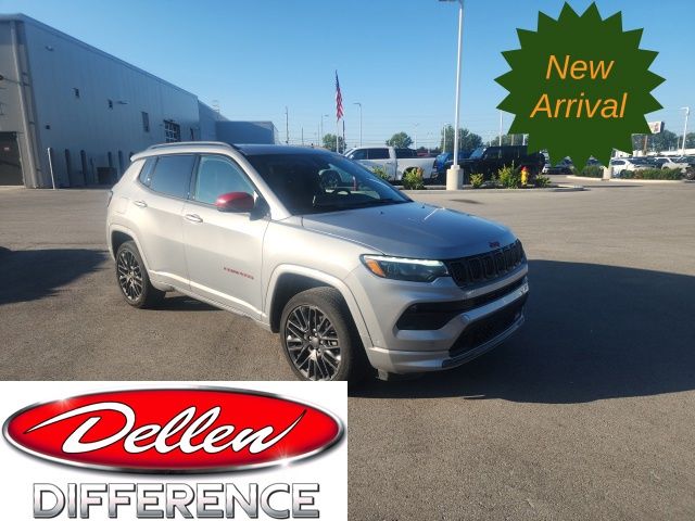 Billet Silver Metallic Clearcoat 2023 Jeep Compass SUV / Crossover Four-Wheel Drive 8-Speed Automatic