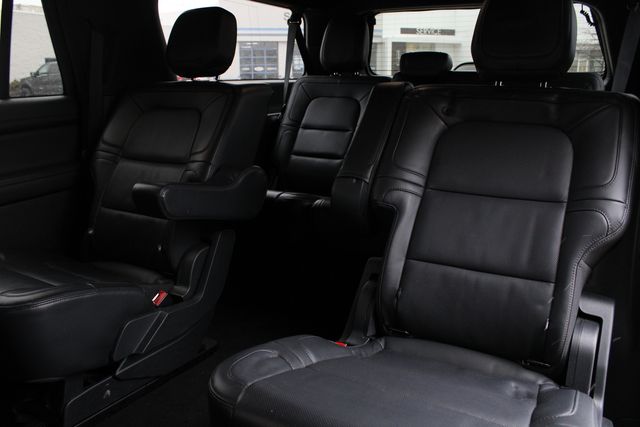 Used 2023 Black Lincoln Reserve image 20