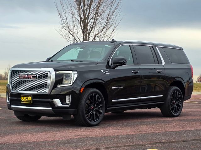 2022 GMC Yukon XL 4WD Denali