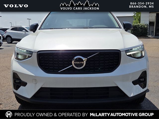 Used 2026 Volvo XC40 SUV