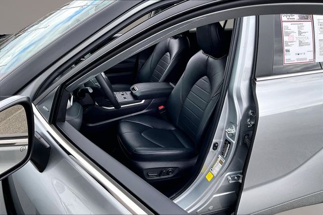 Used 2024 Toyota Highlander XLE 4D Sport Utility