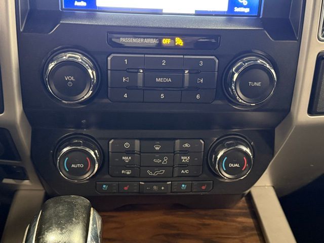 2019 Ford F-150 Lariat photo