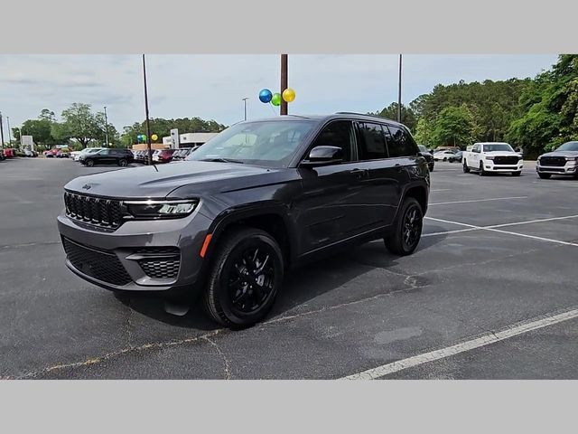 2025 Jeep Grand Cherokee Altitude X 4x2