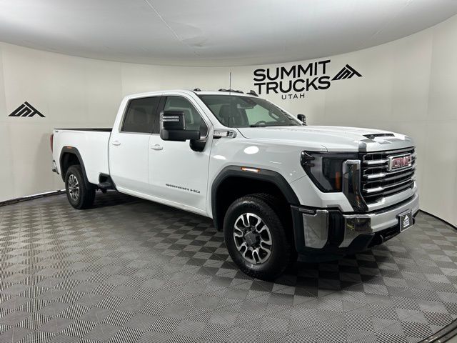 Summit White 2024 GMC Sierra 3500HD SLE Crew Cab 4WD Pickup Truck Four-Wheel Drive Automatic