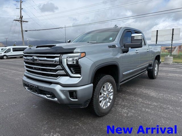 Sterling Gray Metallic 2024 Chevrolet Silverado 2500HD High Country Crew Cab 4WD Pickup Truck Four-Wheel Drive Automatic