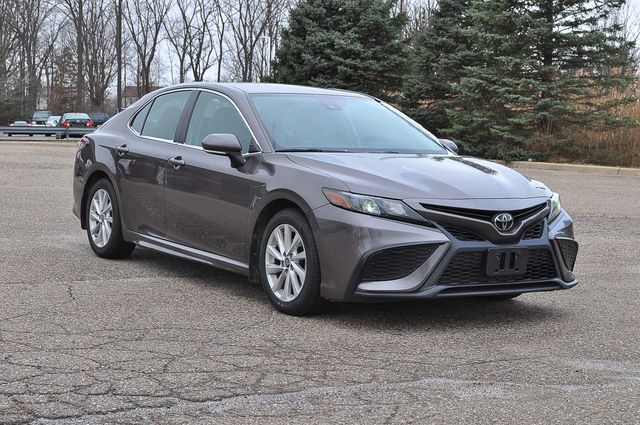 2022 Toyota Camry SE FWD