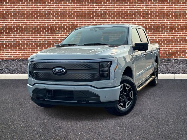  2023 Ford F-150 Lightning XLT SuperCrew AWD   