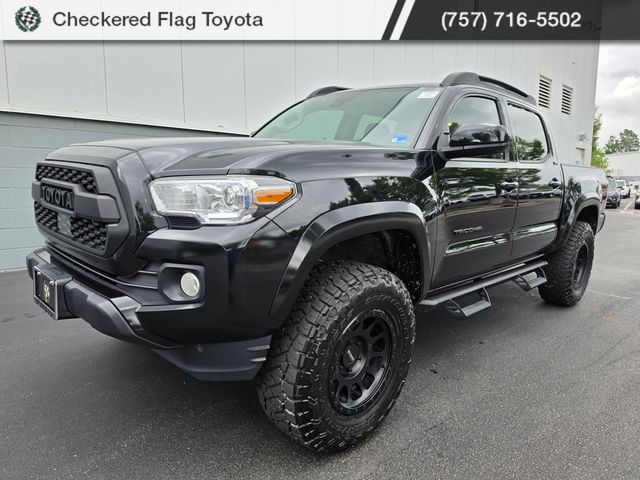 Midnight Black Metallic 2022 Toyota Tacoma Pickup Truck Four-Wheel Drive 6-Speed Automatic