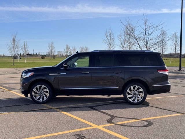 2022 Lincoln Navigator Reserve L
