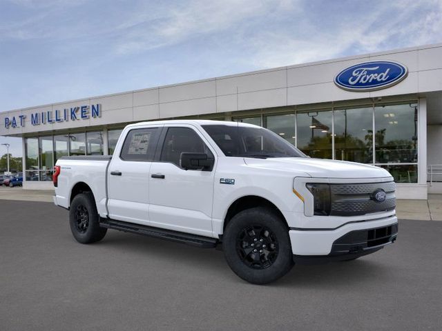 View vehicle photo 7