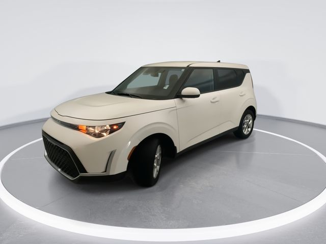 Used 2023 White Kia LX image 2