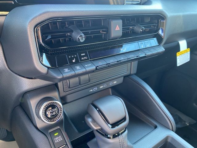2025 Toyota Land Cruiser  photo