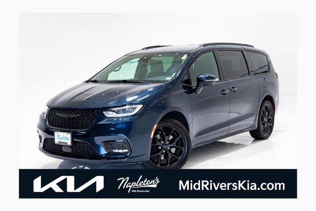Fathom Blue Pearlcoat 2023 Chrysler Pacifica Minivan All-Wheel Drive 9-Speed Automatic