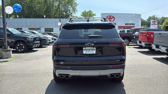 Used 2025 Chevrolet Traverse SUV