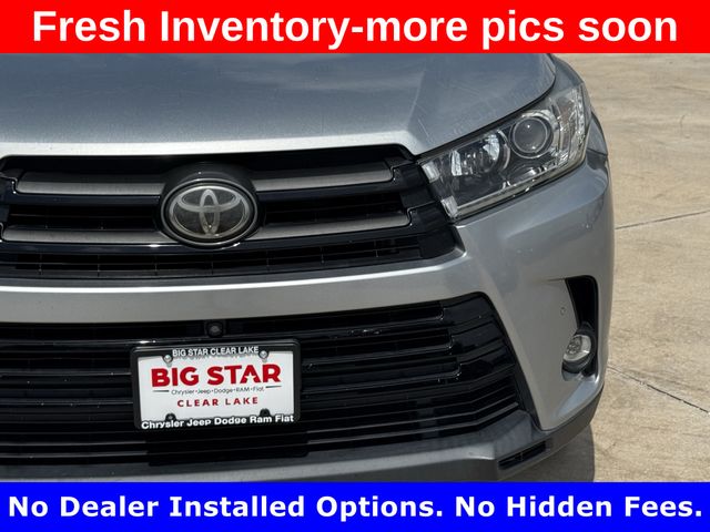 2019 Toyota Highlander Limited Platinum - 3