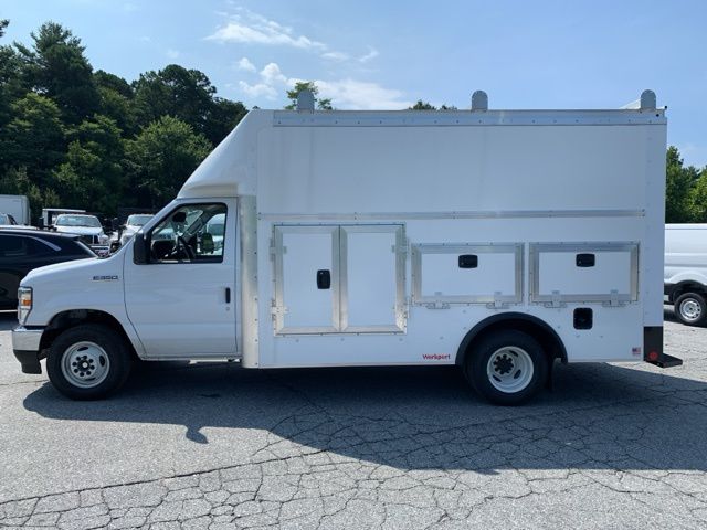 2025 Ford E-350SD Base 2