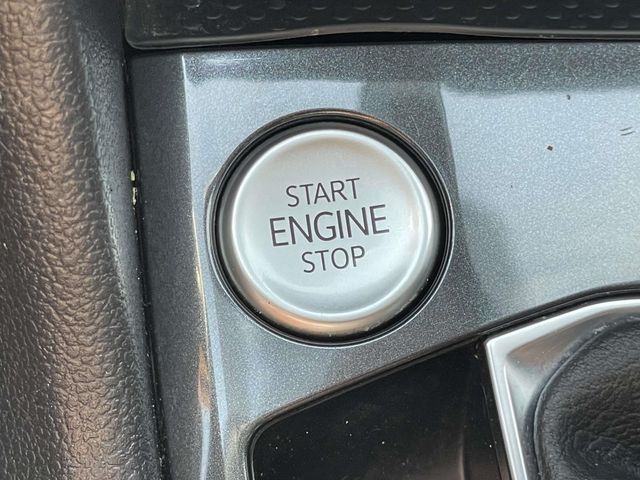 Used 2023 Black Volkswagen 2.0T SE image 26