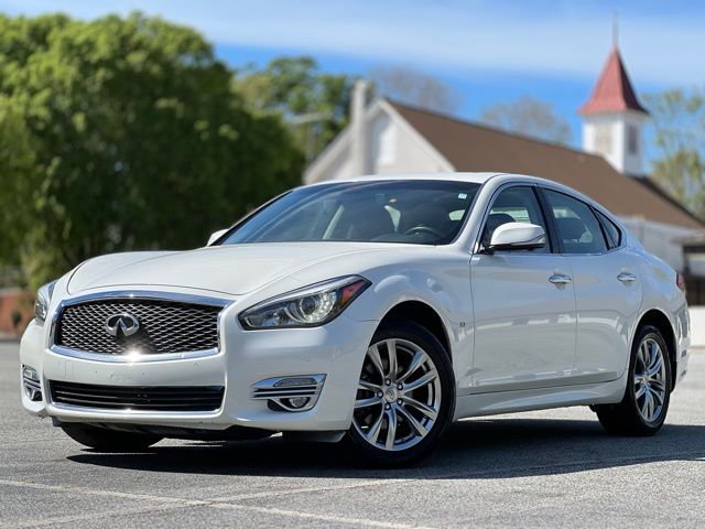 Majestic White 2019 INFINITI Q70 3.7 Luxe AWD Sedan All-Wheel Drive 7-Speed Automatic
