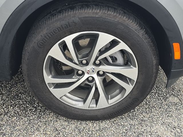 2023 Buick Envision Essence:C02556