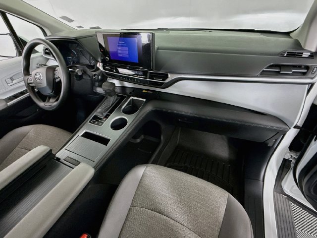 Used 2025 Toyota Sienna Van