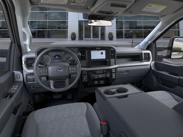 2025 Ford F-350 Super Duty XL