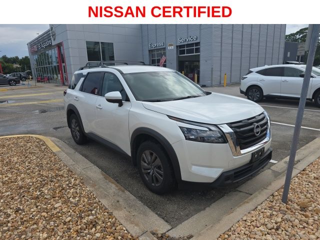 2025 Nissan Pathfinder SV