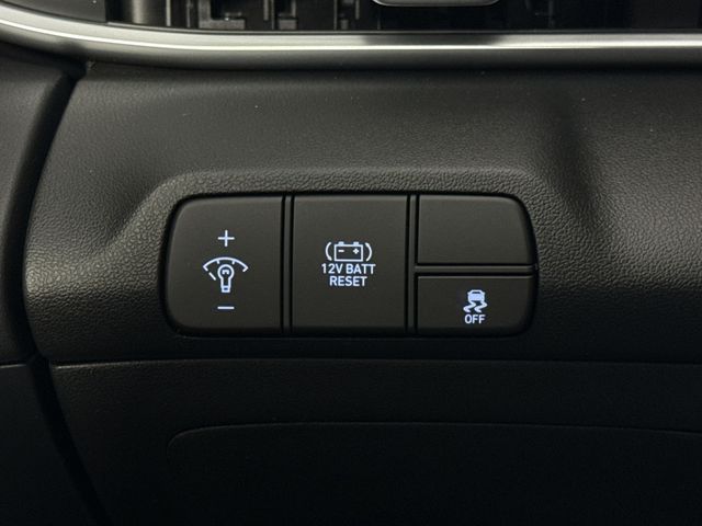 Used 2025 Hyundai Elantra Hybrid For Sale in Indianapolis, IN