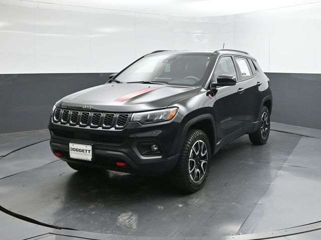 Diamond Black Crystal Pearlcoat 2024 Jeep Compass Trailhawk 4WD SUV / Crossover Four-Wheel Drive 8-Speed Automatic