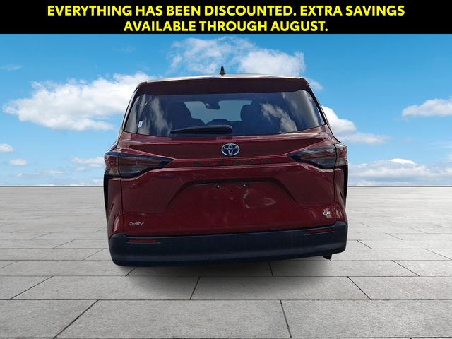 Used 2025 Toyota Sienna Van