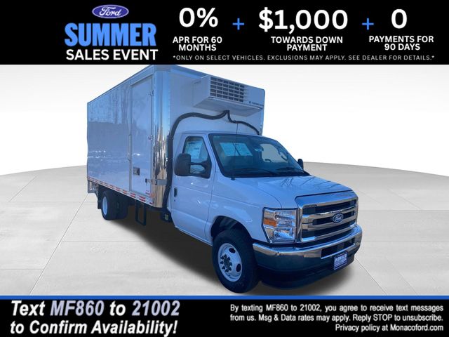Oxford White 2026 Ford E-Series Chassis Pickup Truck Rear-Wheel Drive 6-Speed Automatic Overdrive