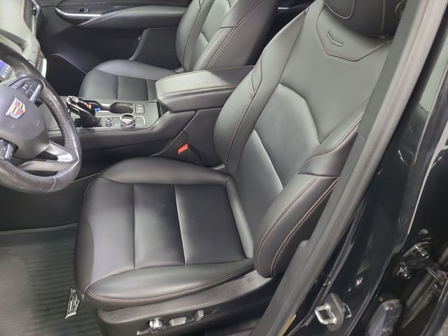 2021 – Cadillac – XT4