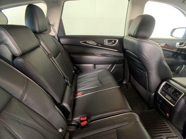 2018 INFINITI QX60 Base 26