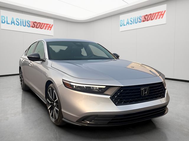 Silver 2023 Honda Accord Hybrid Sedan Front-Wheel Drive Continuously Variable Transmission