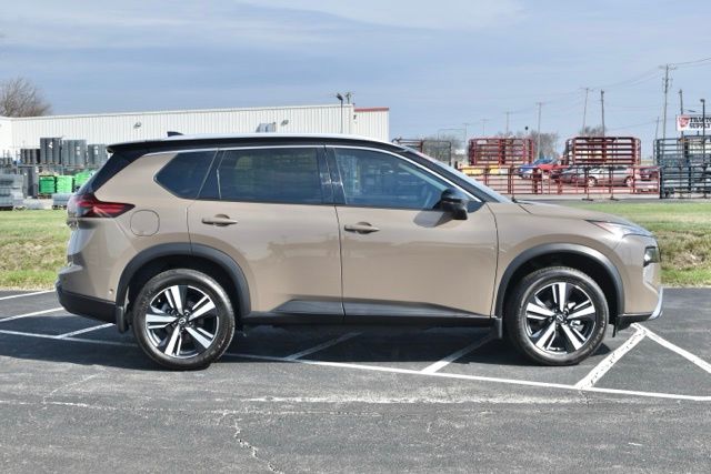 Used 2025 Nissan Rogue SL 4D Sport Utility