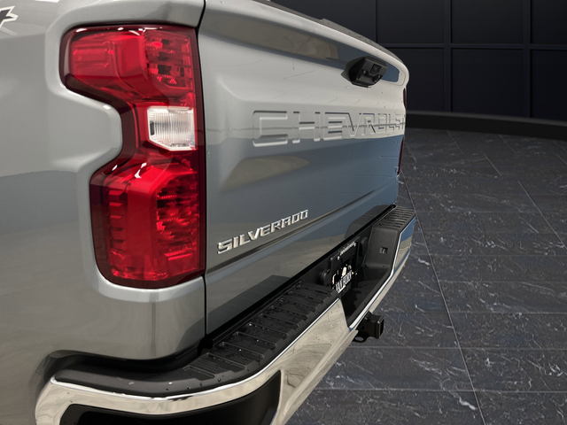 New 2026 Sterling Gray Metallic Chevrolet LT image 33