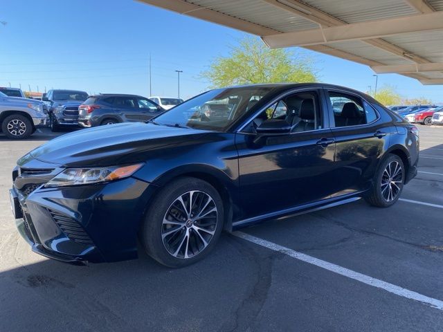 226082020 Toyota Camry LE