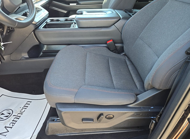 Used 2025 Ford Expedition SUV