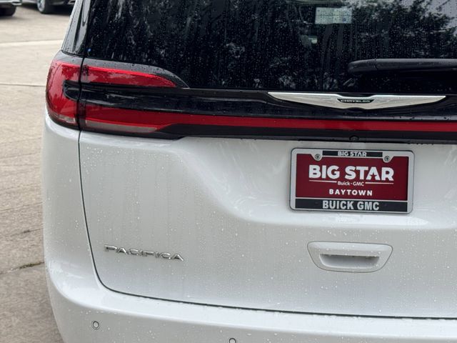 2024 Chrysler Pacifica Touring L White at Community Honda