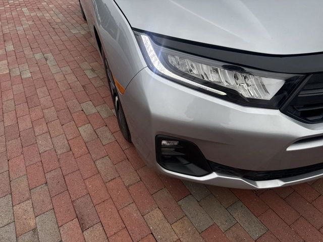 Used 2025 Honda Odyssey Van