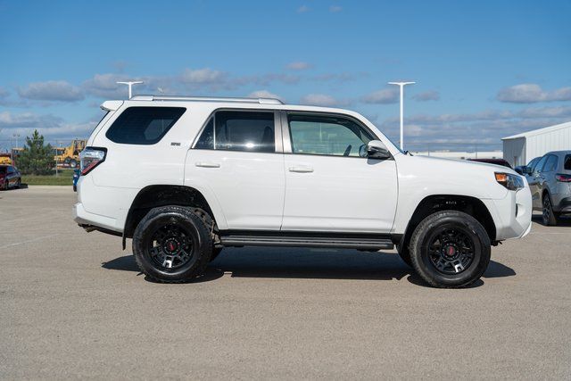 2018 Toyota 4Runner SR5 Premium 8