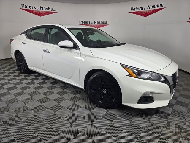 Glacier White 2020 Nissan Altima 2.5 S FWD Sedan Front-Wheel Drive Continuously Variable Transmission
