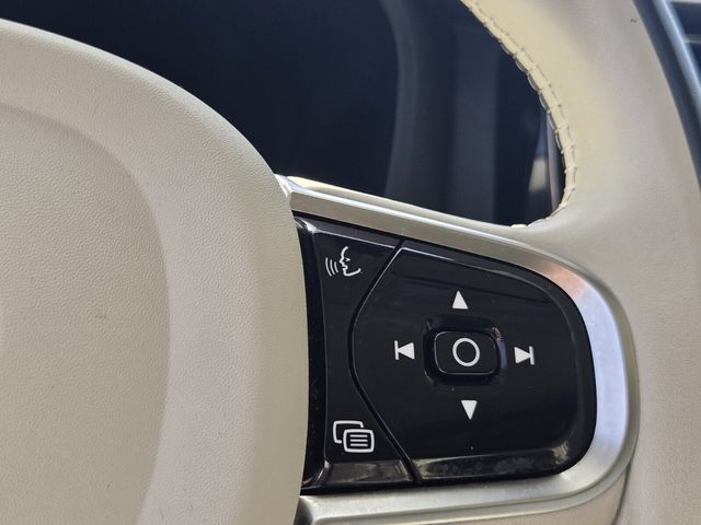 2023 Volvo XC60 - $31,877