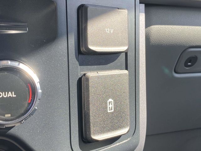 2024 Agate Black Metallic Ford F-150 XLT 4X4 Truck