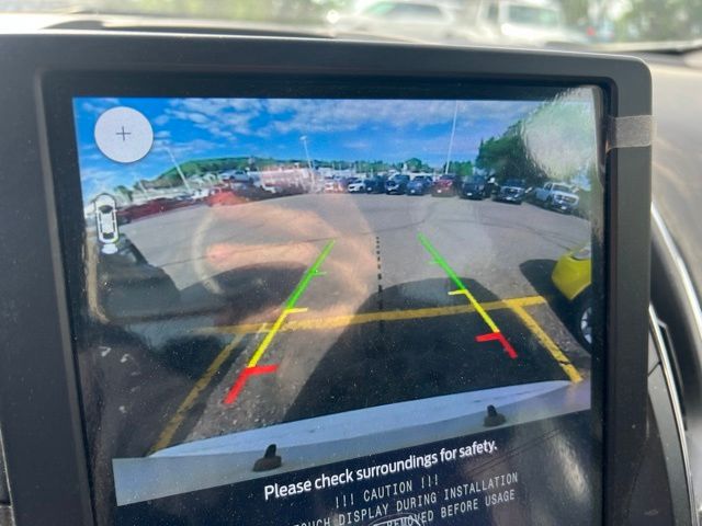 2021 White Ford Edge Titanium AWD SUV